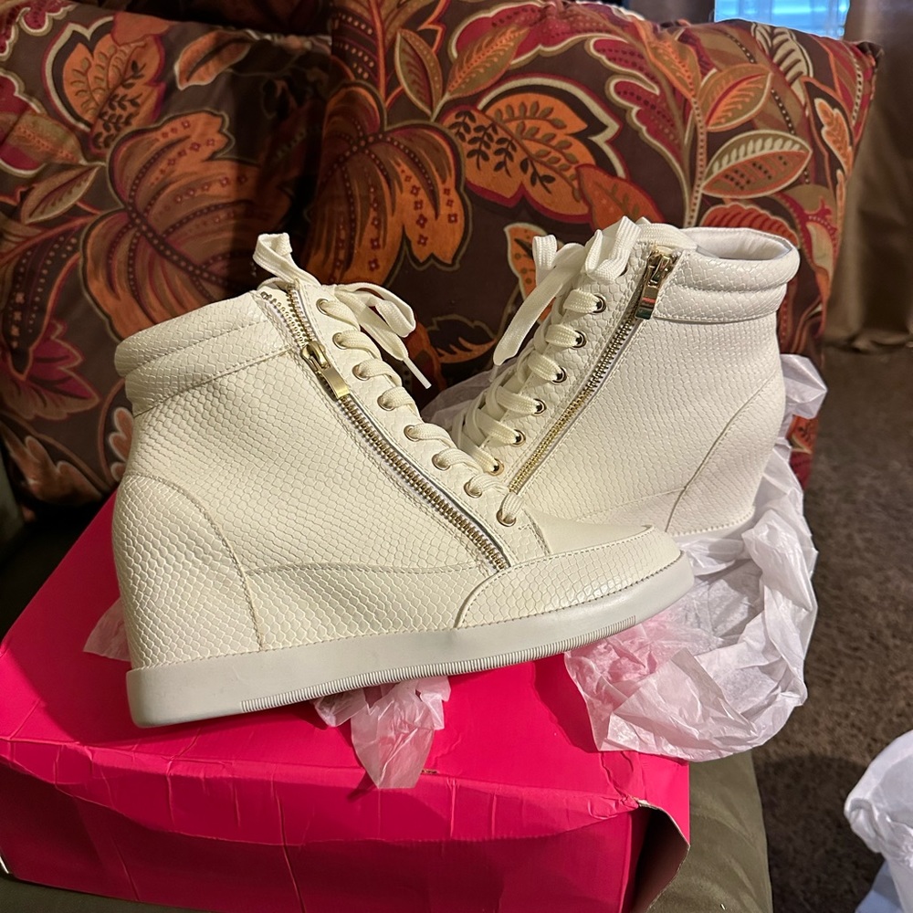 Women Shoes